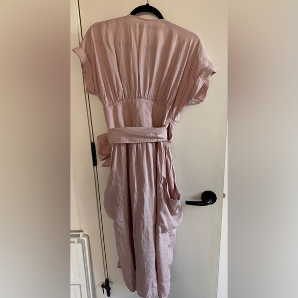 Seaside Tones Linen Dress - Picture 9 of 10